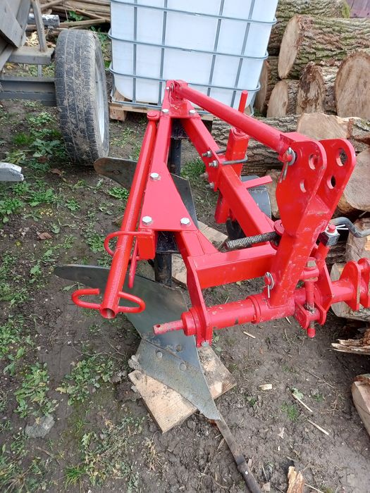 Плуг двокорпусний 2*20 virax