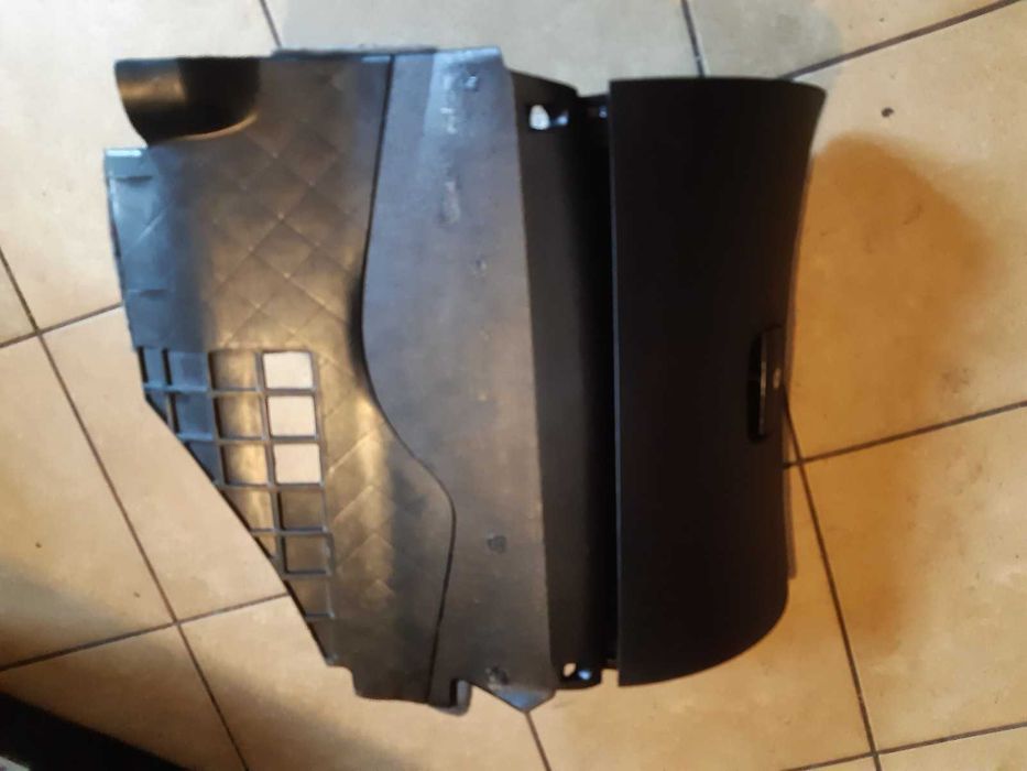 Schowek pasażera czarny Vw Passat B5 FL LIFT 3B1857101