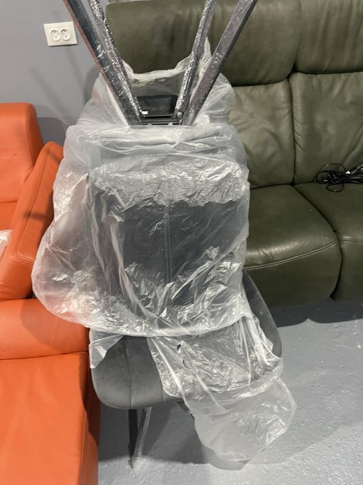 Стільчики обідні оксамитові сірі