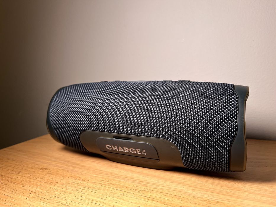 Głośnik bezprzewodowy JBL Charge 4 - praktycznie nowy