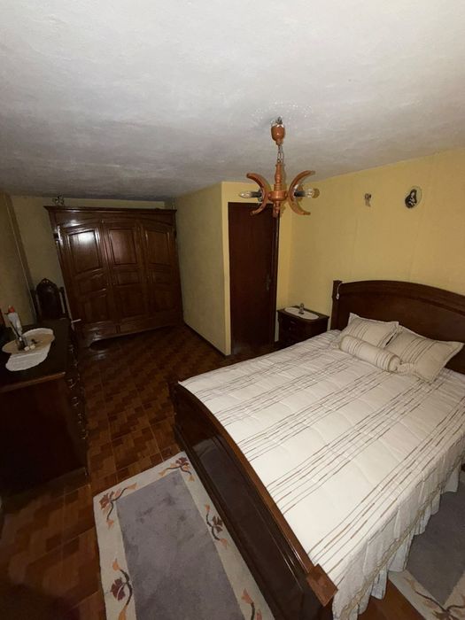 Casa com quintal.