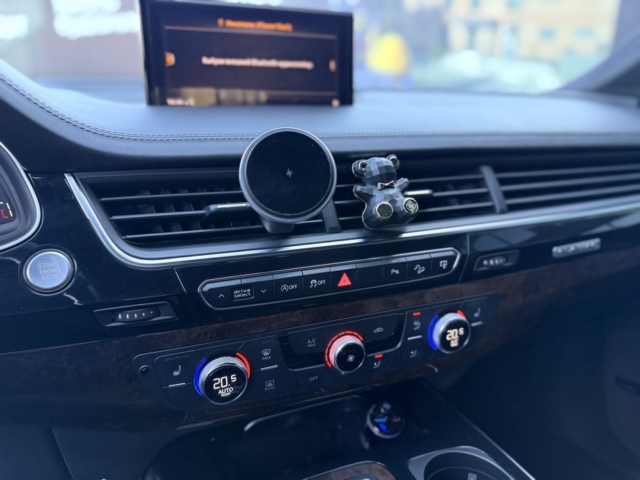 Продам Audi Q7 2016 р