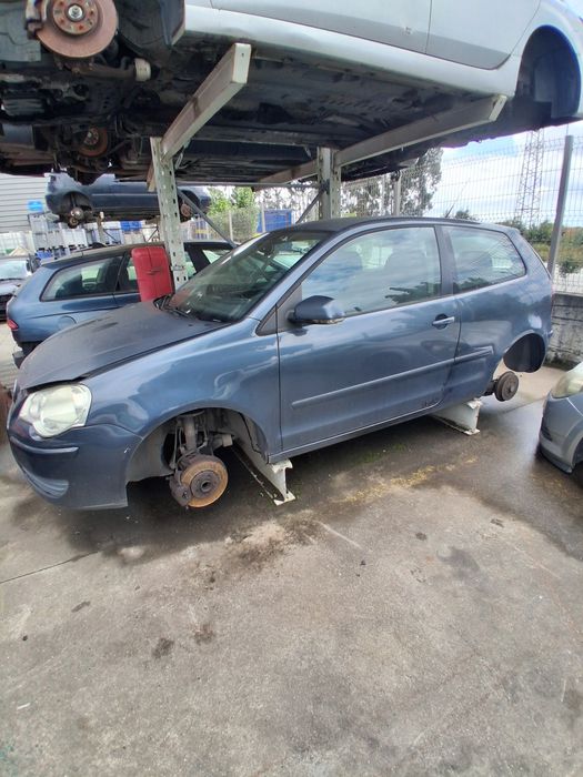 VW Polo 9N para peças