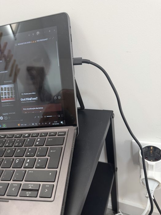 HP Pro x2 612 G2 — 8 GB RAM | Intel Core i5