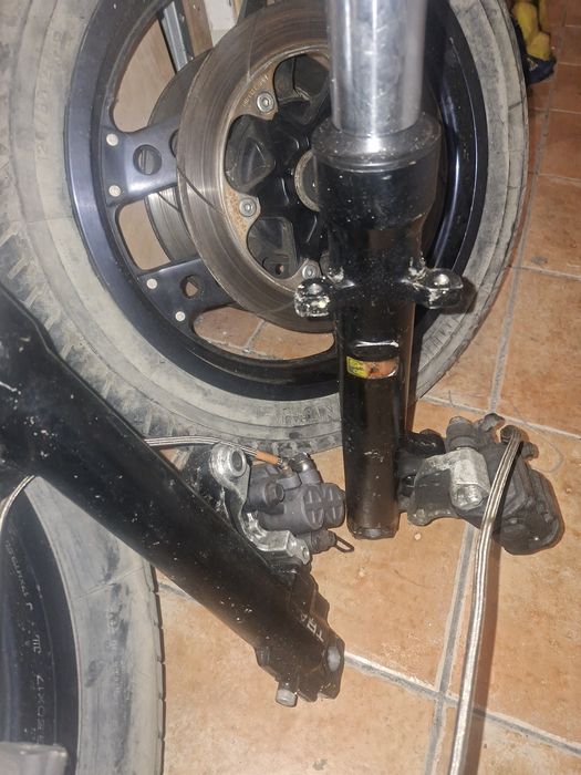 HONDA VF1000F Jantes  rodas travagem forqueta suspensão