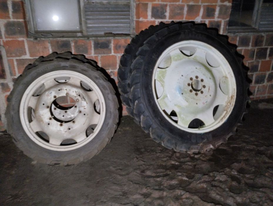Koła wąskie 270/80r32 300/95r42 New Holland 150cm T5060 90 TL100 T5050