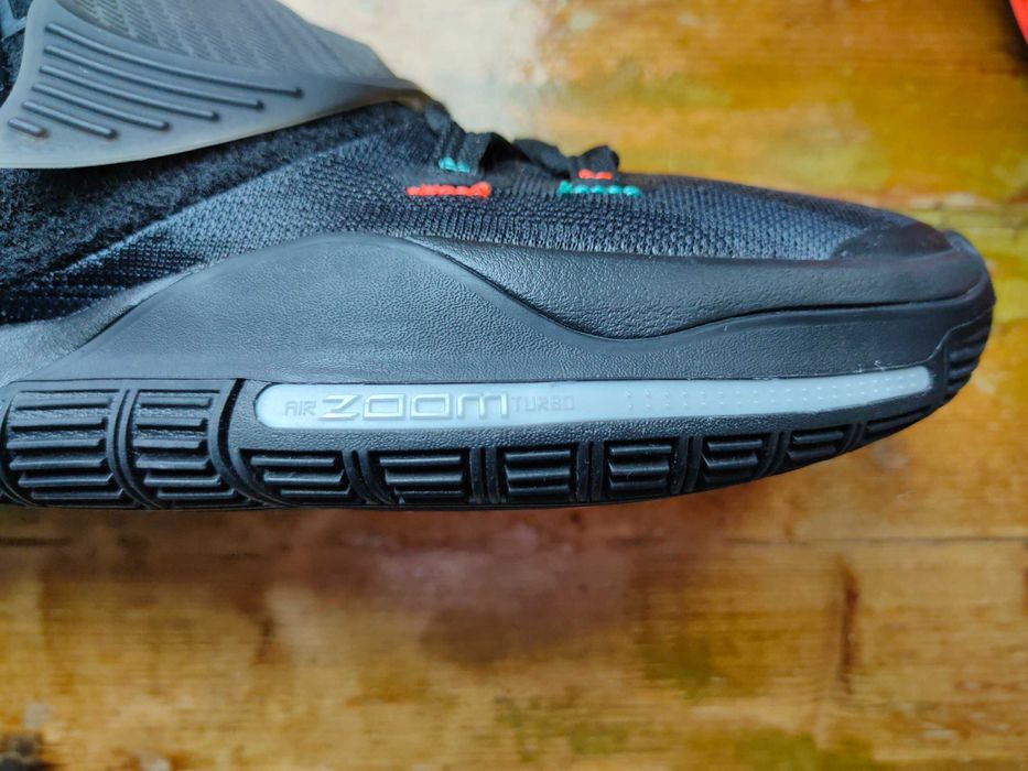 Баскетбольні кросівки Nike Zoom Kyrie Irving 6 оригінал bq4630-006