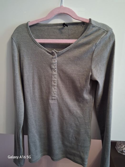 Szafa bluzka na długi rękaw sinsay rozmiar xs