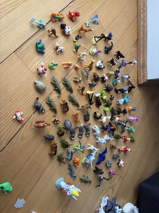 Іграшки із кіндера