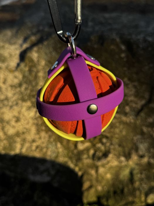 Тримач для мʼячика водонепроникний