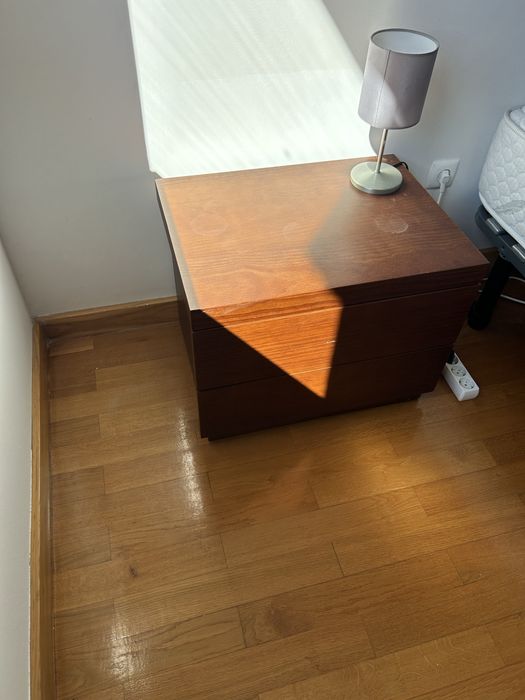 Conjunto quarto com mesa de cabeceira consola e 2 estrados