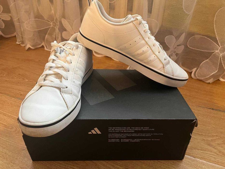 Męskie białe sneakersy Adidas