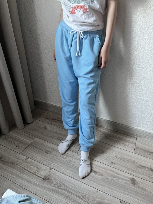 Спортивні штани жіночі