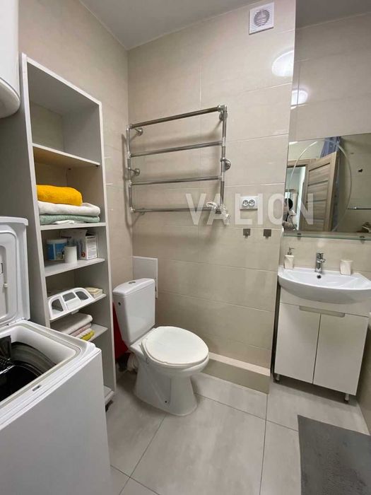 Без % Продаж 2к. квартири, 67кв.м, Варшавський мікрорайон, Виноградарь