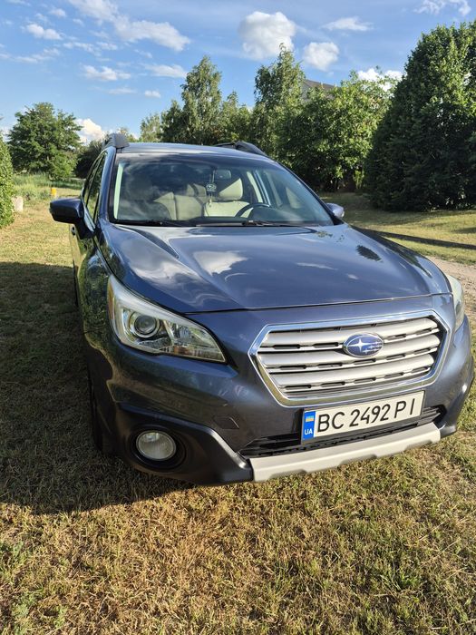 Автомобіль Subaru Outback