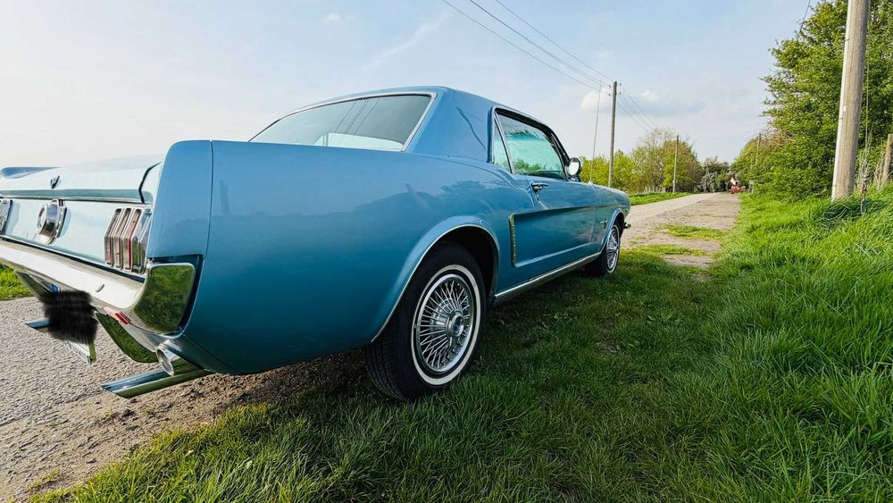 Ford Mustang V8 GT