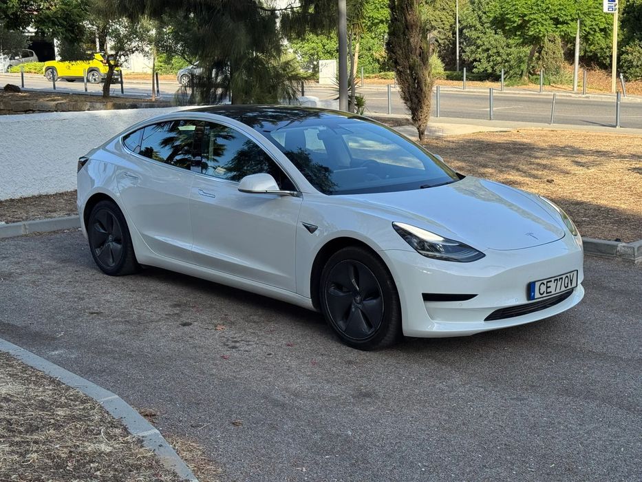 Tesla Model 3 Standard Range Plus RWD