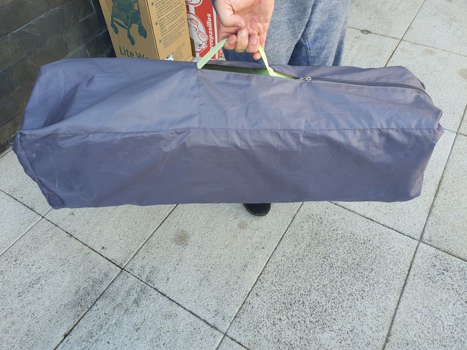 Parque de viagem da zobo  para crianças