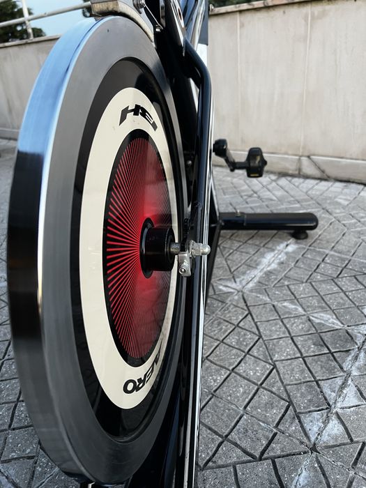 Bicicleta Spinning BH