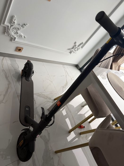 Электричний самокат