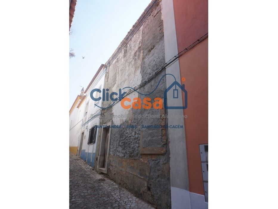 Moradia para restaurar em Santiago do Cacém — Santiago Do Cacém, Santa Cruz E São Bartolomeu Da Serra, Setúbal