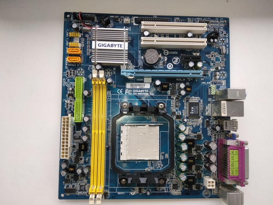 Материнська плата ga-m61sme-s2l (rev 2.0)