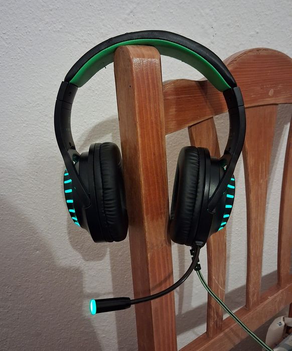 Headset Gaming LED Green – Som Imersivo c/ Comando no Cabo