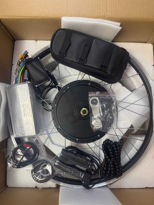 Zestaw z silnikiem bezprzekładniowym 26cali 2000W 52V (pod wolnobieg)