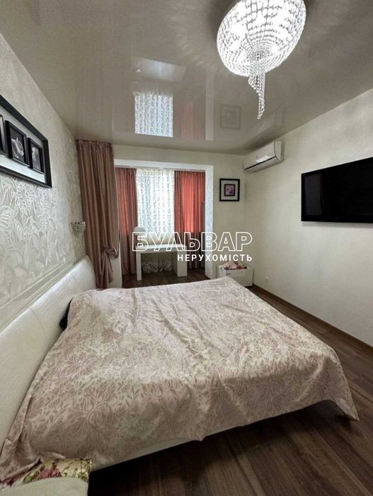 Продам 4 к.кв Центр Новострой, м. Левада, Гагарина, ул. Вернадского, 1