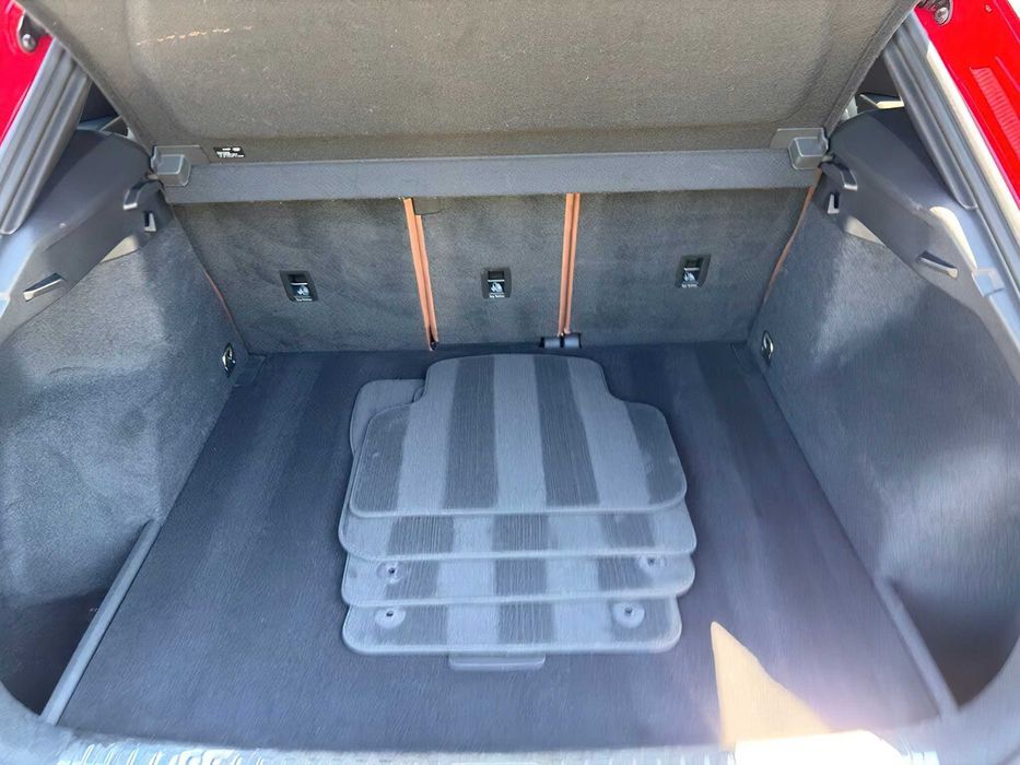 Audi Q3      2022