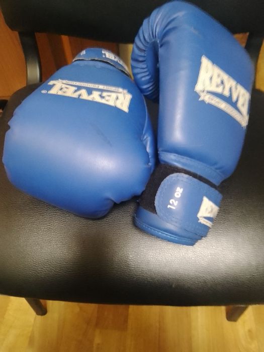 Боксерские перчатки  12