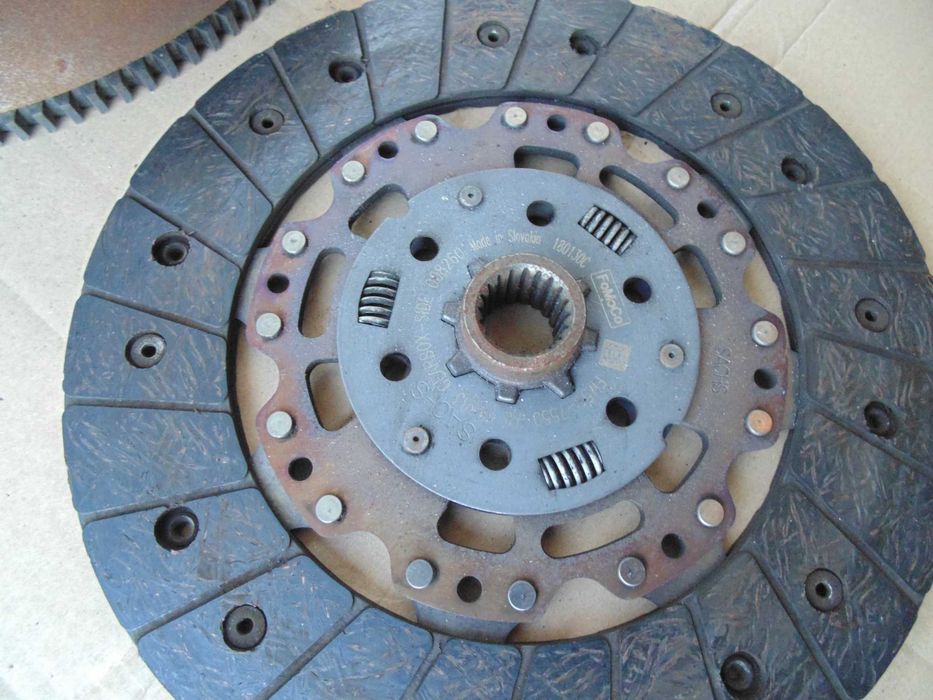 Sprzedam kpl sprzęgło z dwumasą Ford Connect- Mondeo   1,5 - 1,6 tdci