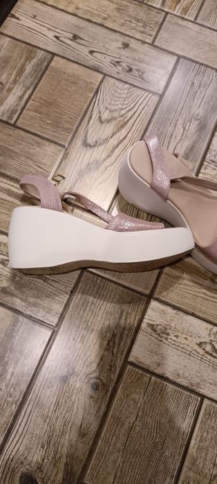 Босоніжки жіночі, шкіра натуральна, 39 розмір