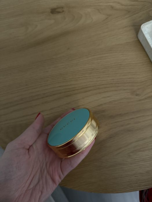 Бронзер Gucci для макияжа