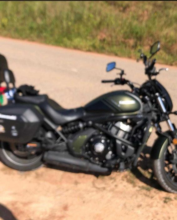 Kawasaki Vulcan S (2018) – Pronta a Viajar (64.000 km) + Extras