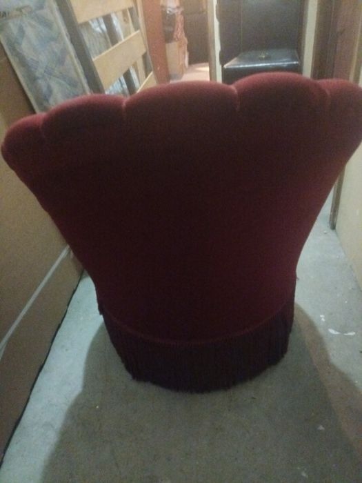 Vendo senhorinha em bom estado