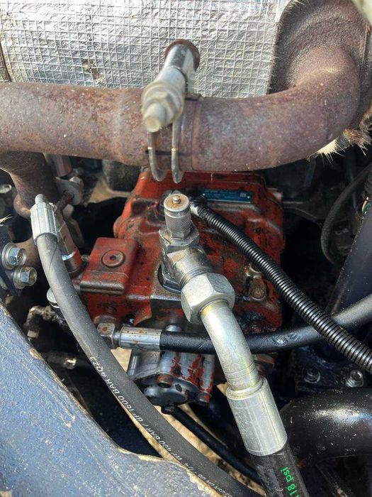 Мініекскаватор гусеничний Кубота КХ -101 3 а 3