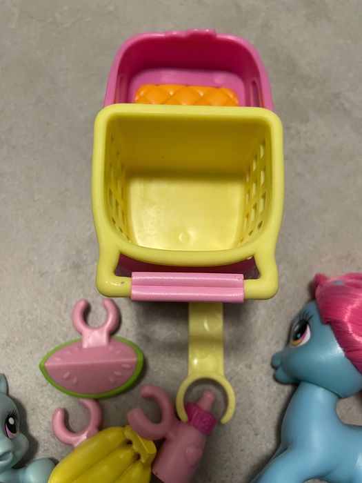 Kompletny zestaw My Little Pony „mała Dash z mamą na zakupach”, Hasbro
