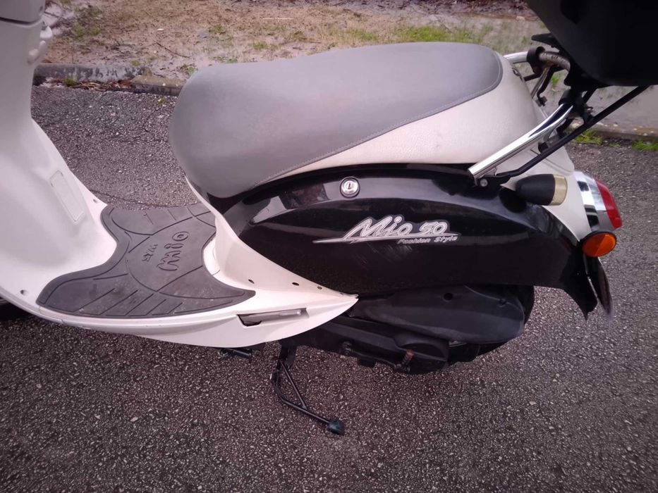 Scooter Sym Mio 50 cm3 Otimo estado.Muito económica.