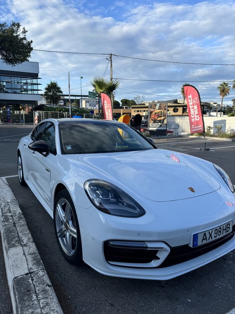 Porsche Panamera Sport Turismo 4S E-Hybrid