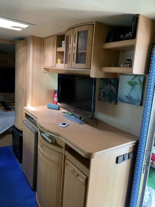 Vendo roulote com avançado