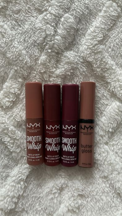 Nyx smooth whip butter gloss pomadka blyszczyk