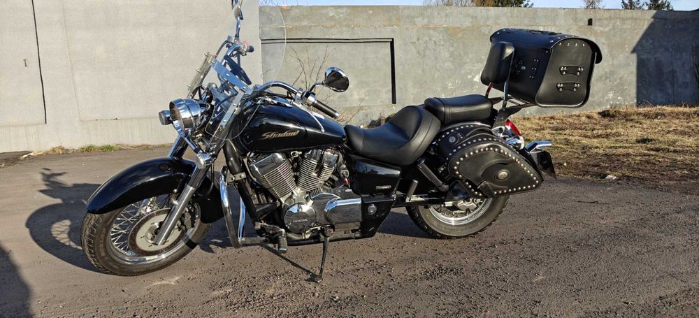 Honda Shadow VT750 na wale kardana-stan idealny.