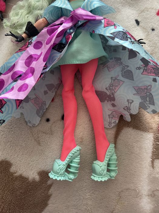 Лялька ever after high меделін