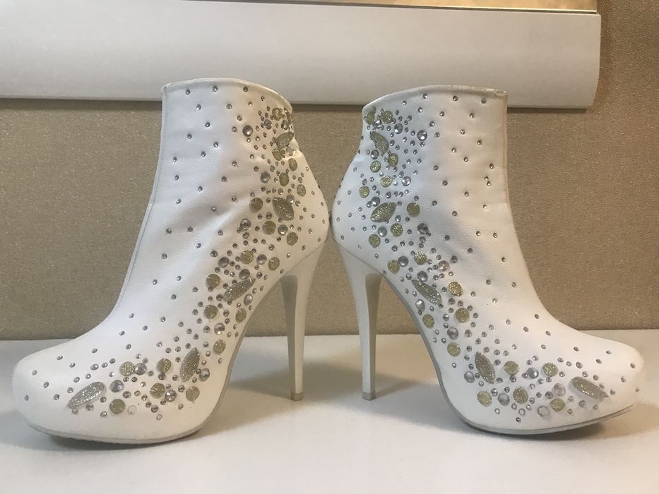 Весільні ботильйони. 40р.