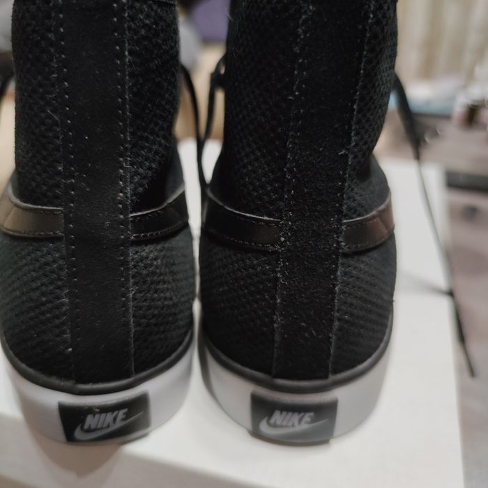 Кроссовки женские NIKE