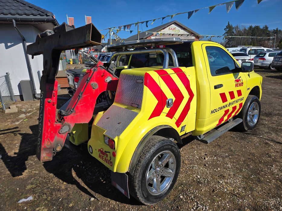 Dodge Ram 5.7 HEMI 4X4 HOLOWNIK