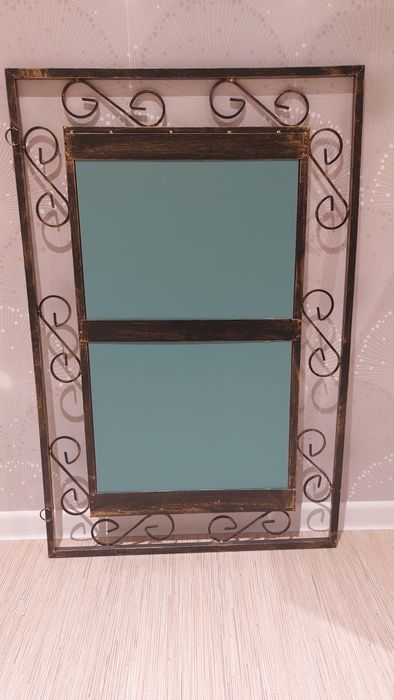 Lustro ścienne do przedpokoju