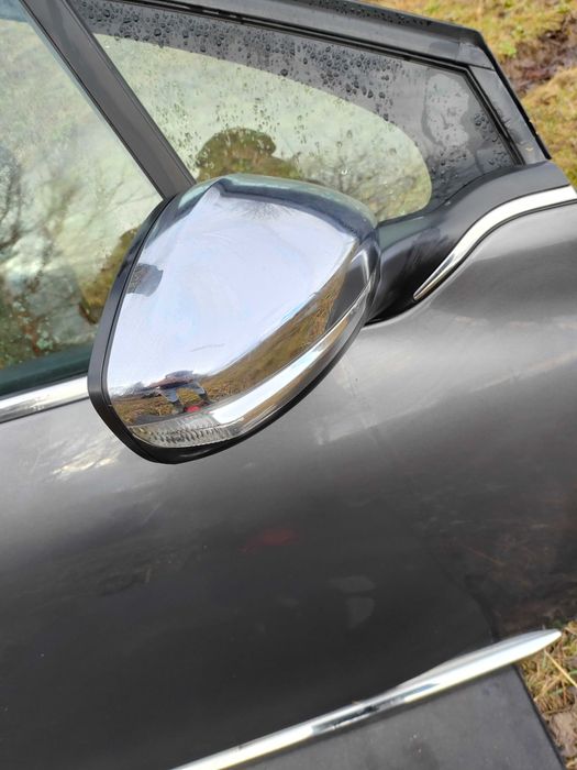 Peugeot 2008 Lusterko prawe chrom 9 pin
