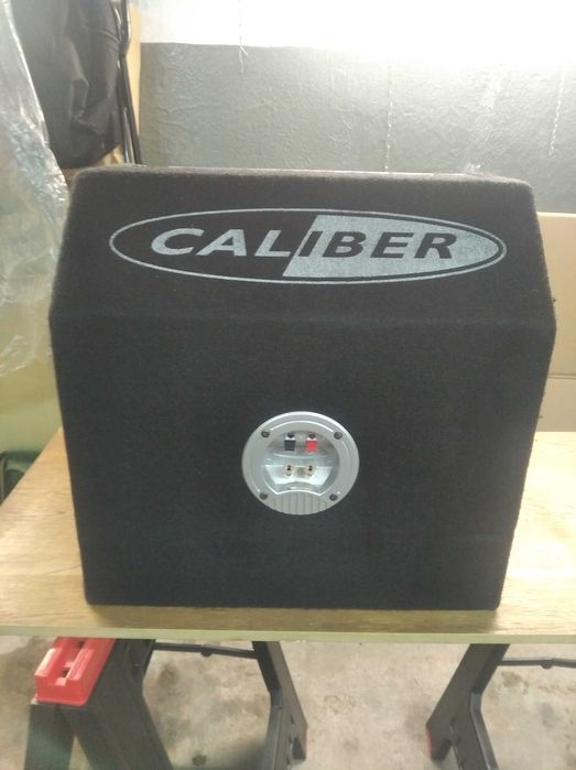 Sprzedam wzmacniacz samochodowy z subwoofer